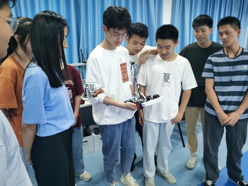 学院大学生创新实践中心举行开放日主题交流活动